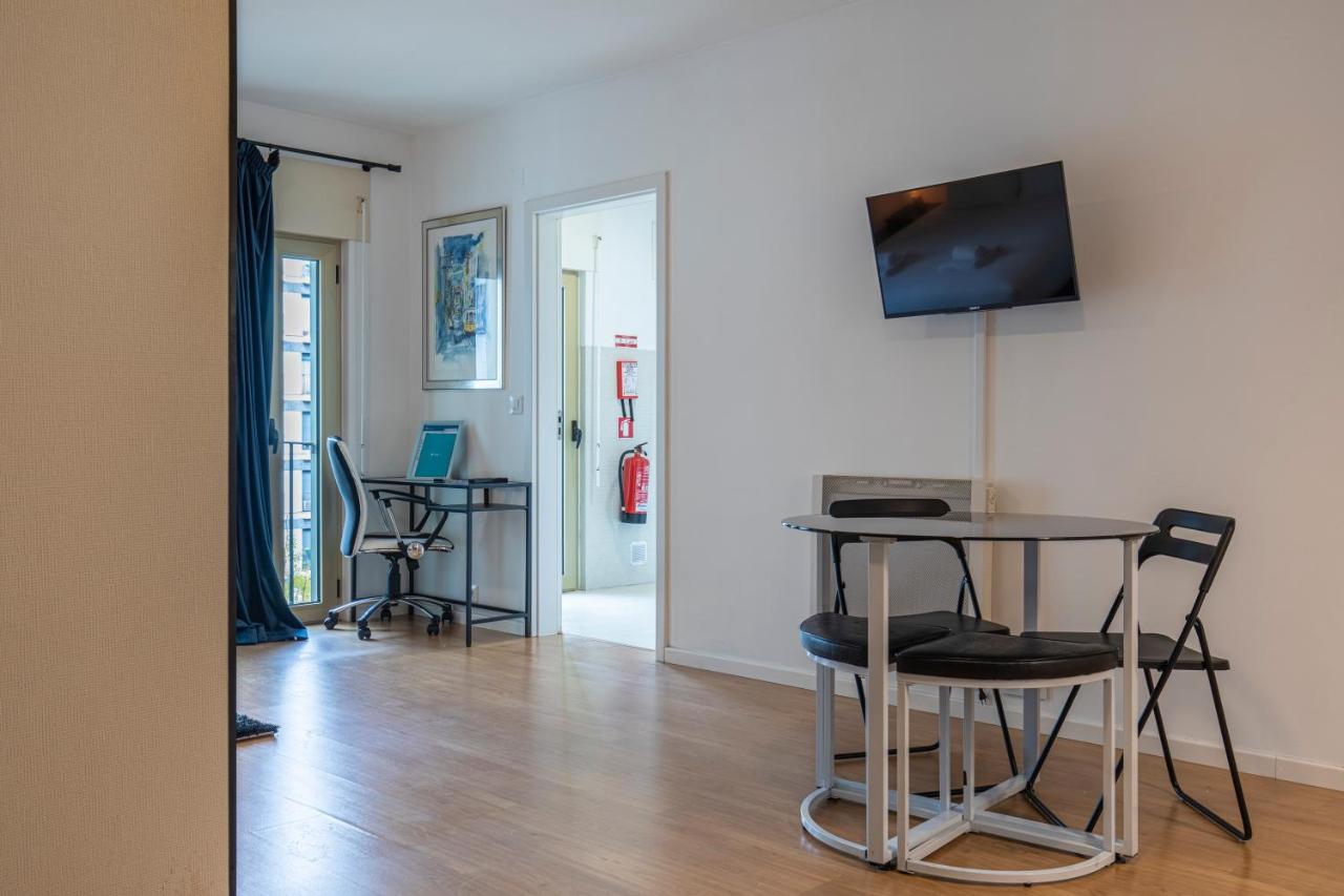 Bright & Comfy Flat In Lisbon By Lovelystay מראה חיצוני תמונה